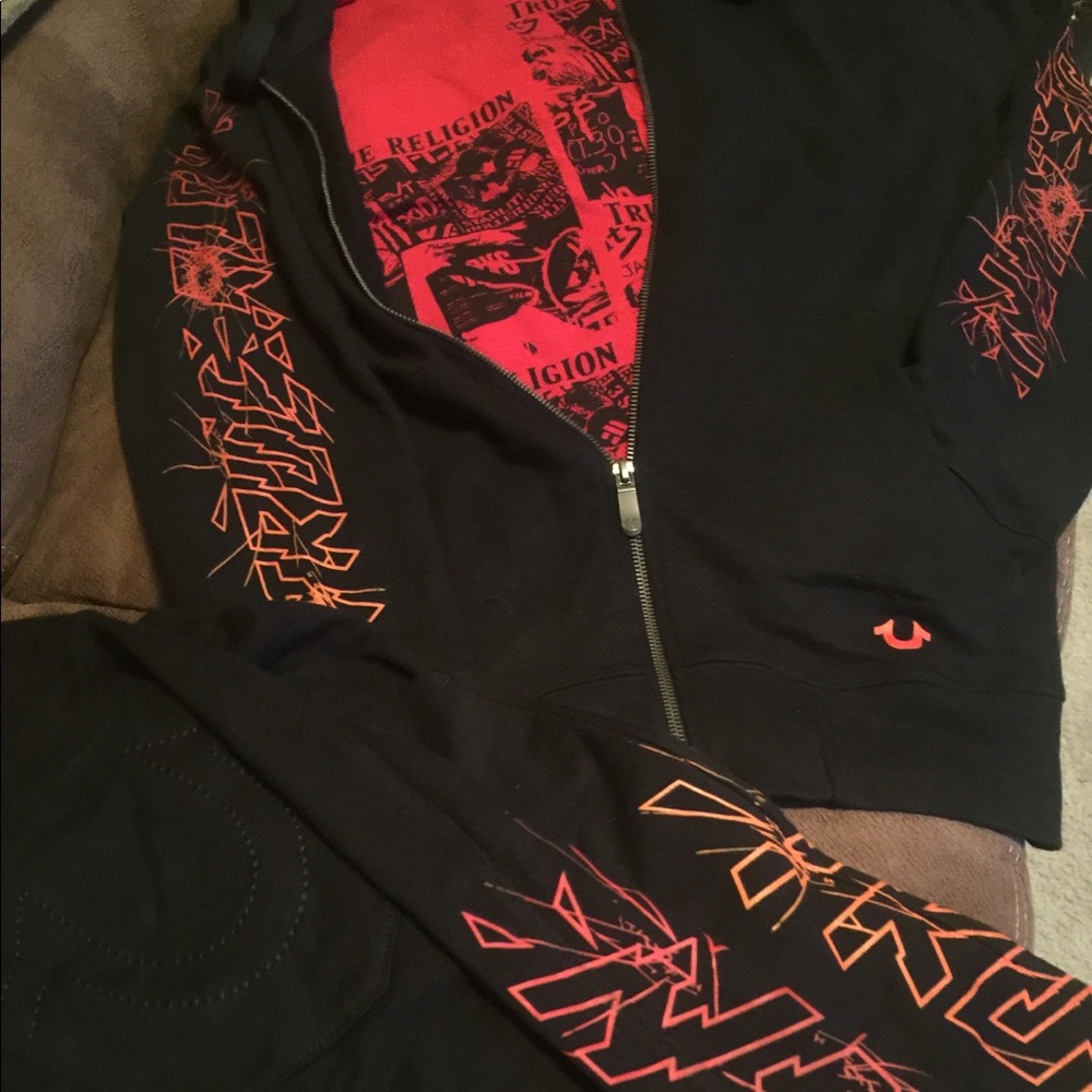 True Religion Joggers & Hoodie w/shirt